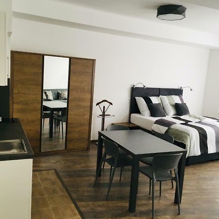 Like Home Apartments Prag Exterior foto